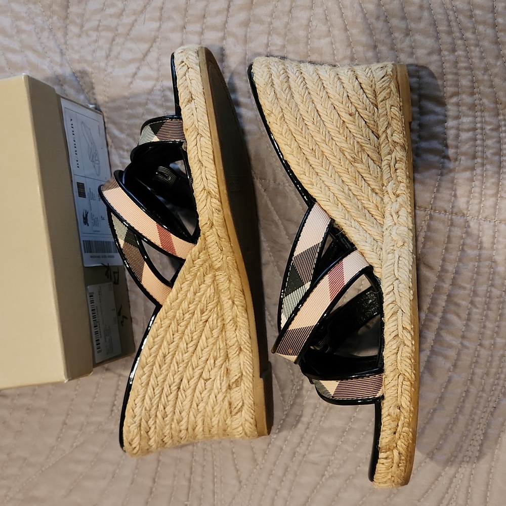 Burberry wedges size Eur 39 - Picture 4 of 11